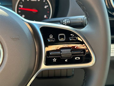 Used 2024 Mercedes-Benz Sprinter 2500 image 28