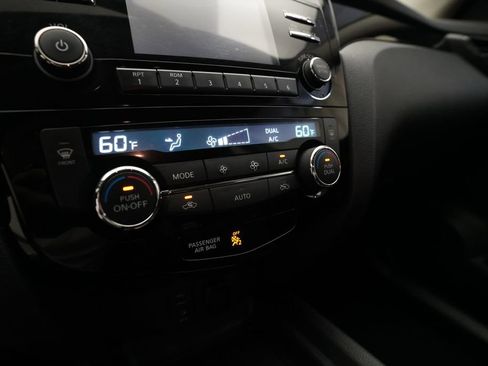 Used 2017 Nissan Rogue Sport SV w/ SV All-Weather Package image 20