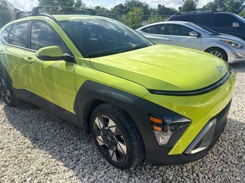Used 2025 Hyundai Kona SEL FWD image 3