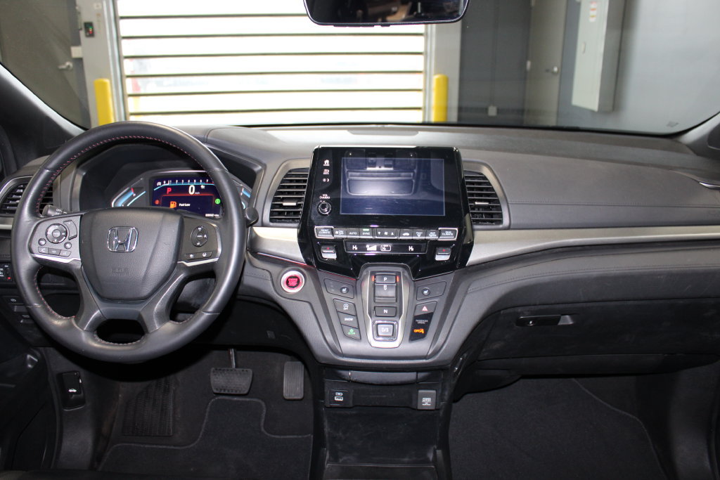 Used 2023 Honda Odyssey Sport image 14