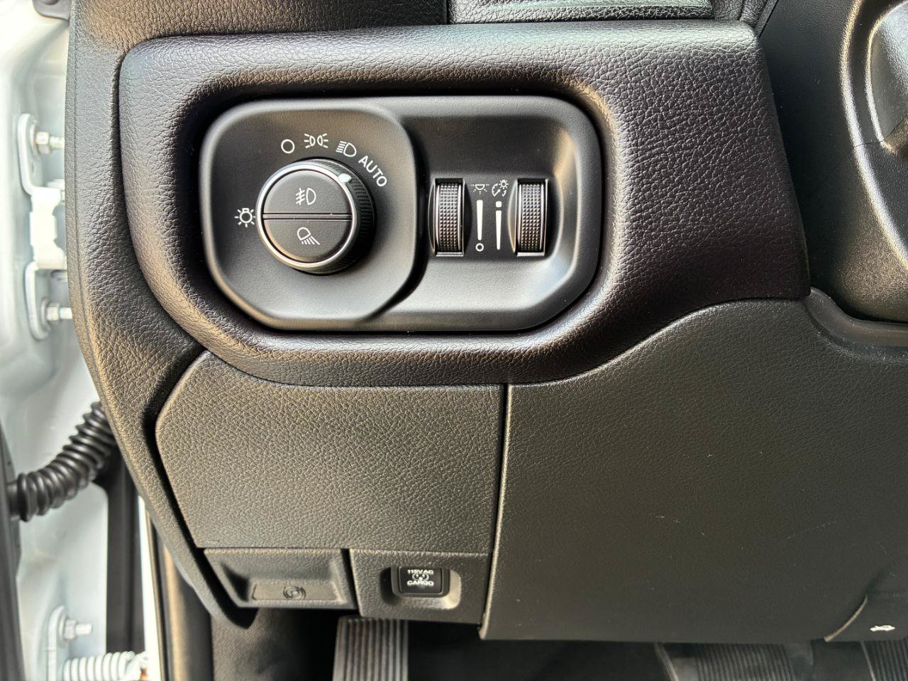 Used 2022 RAM 2500 Laramie AWD/4WD image 23