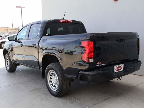 Used 2023 Chevrolet Colorado W/T image 3