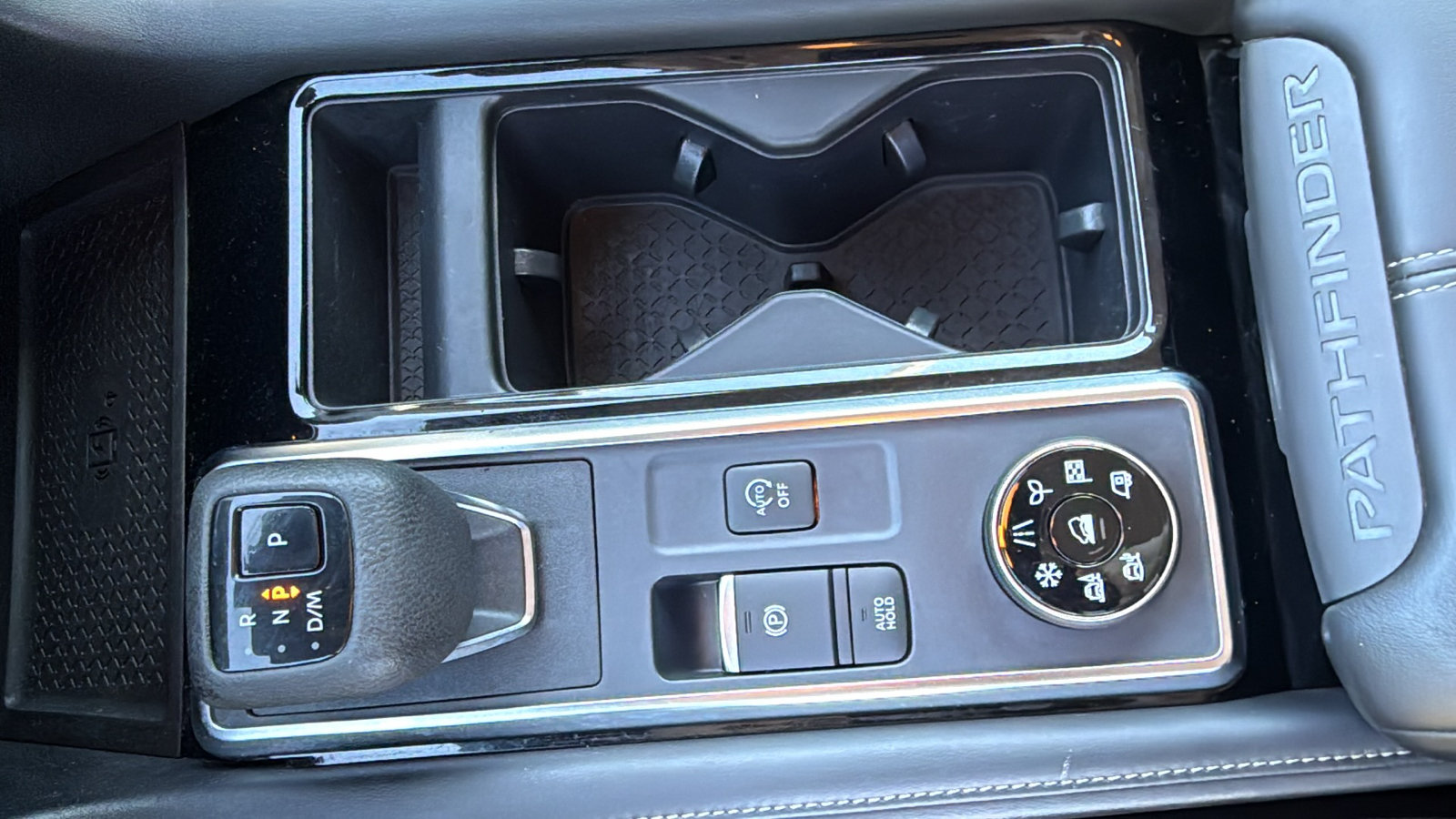 Certified 2024 Nissan Pathfinder SL AWD/4WD image 18