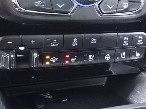 Used 2014 RAM 1500 Sport w/ Trailer Tow Group image 23