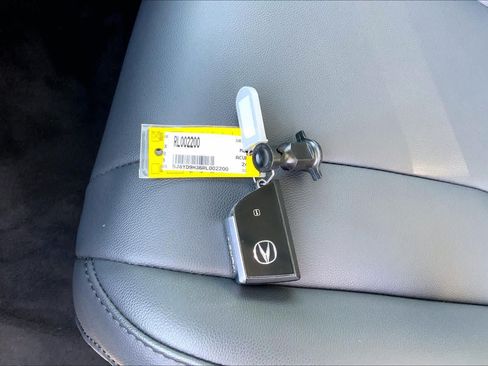 Used 2024 Acura MDX FWD image 15