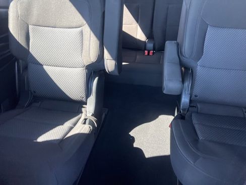 Used 2023 Ford Explorer XLT image 19