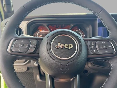 Used 2025 Jeep Wrangler Sport AWD/4WD image 15