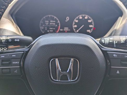 Used 2025 Honda HR-V Sport image 29
