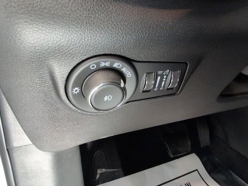 New 2026 Jeep Compass Trailhawk w/ Trailer Tow Group image 16