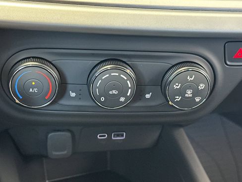 New 2026 Chevrolet Trax LS w/ LS Convenience Package FWD image 22