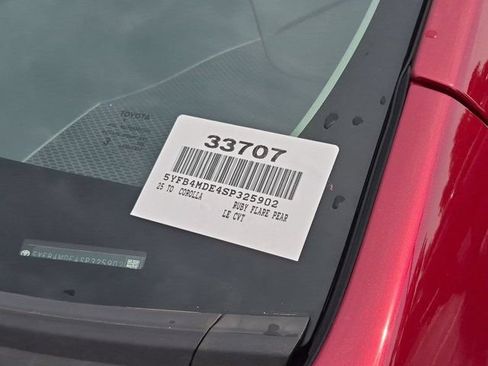 Used 2025 Toyota Corolla LE FWD image 18