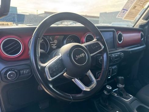 Used 2022 Jeep Wrangler Rubicon AWD/4WD image 8