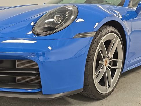 Certified 2025 Porsche 911 Carrera RWD image 11