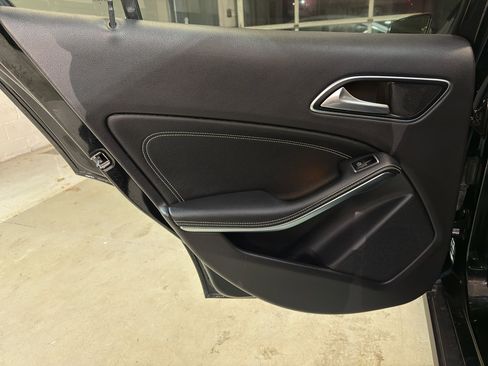 Used 2015 Mercedes-Benz GLA 250 4MATIC image 30