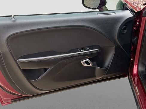Used 2020 Dodge Challenger SXT RWD image 13
