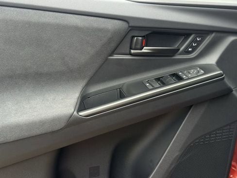 Used 2026 Toyota C-HR AWD/4WD image 26