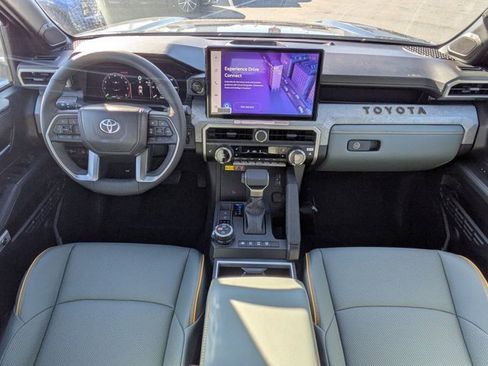 Used 2025 Toyota Tacoma Trailhunter image 15