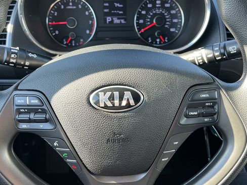 Used 2016 Kia Forte LX image 23
