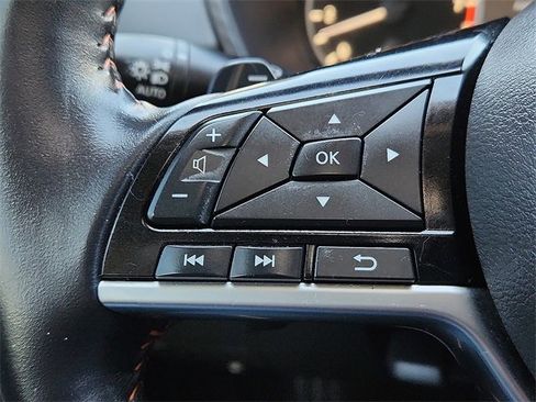 Used 2020 Nissan Altima 2.5 SR w/ Premium Package image 16