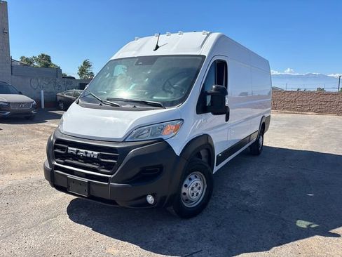 Used 2023 RAM ProMaster 3500 w/ Driver Convenience Group FWD image 3