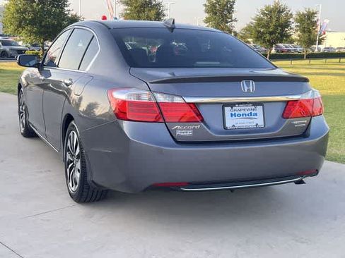 Used 2015 Honda Accord Touring image 5