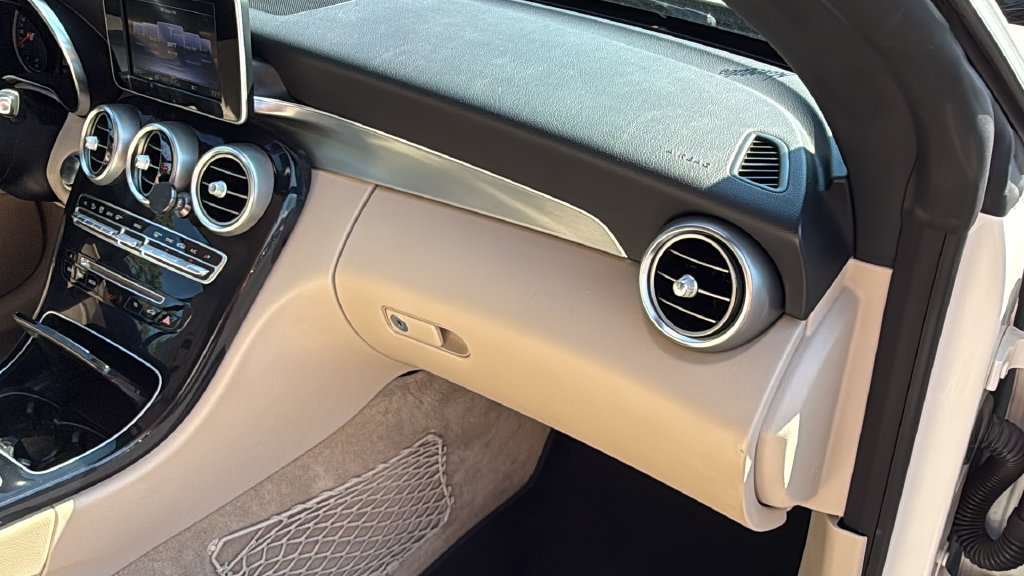 Certified 2018 Mercedes-Benz C 300 4MATIC Cabriolet image 12