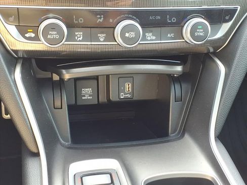 Used 2018 Honda Accord Sport image 26
