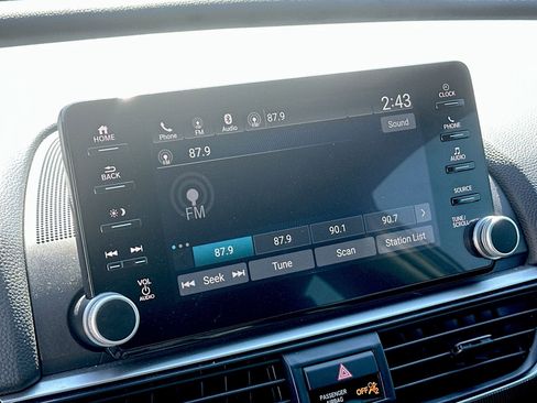 Used 2021 Honda Accord Sport image 12