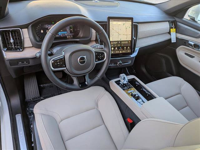 New 2026 Volvo XC90 T8 Plus w/ Protection Package Premier AWD/4WD image 3