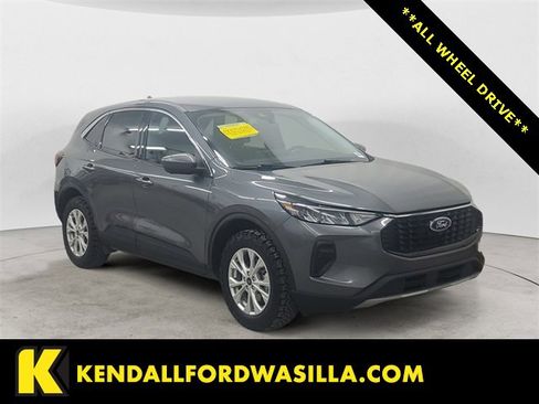 Certified 2024 Ford Escape Active w/ Tech Pack #2 image 7