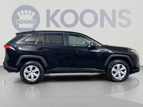 Used 2025 Toyota RAV4 LE AWD/4WD image 8
