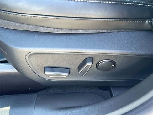 New 2025 Ford Escape SE image 16