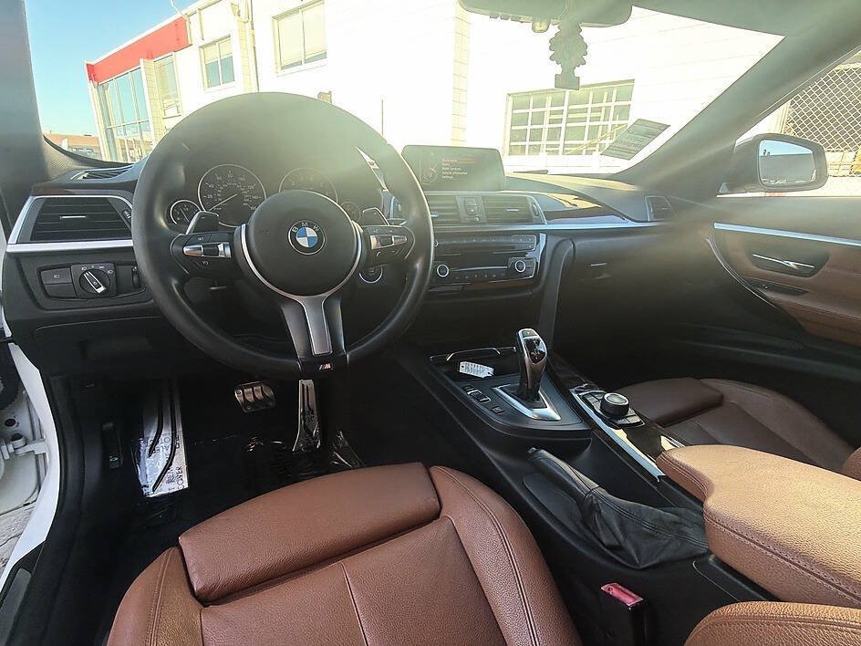 Used 2016 BMW 328i Sedan w/ M Sport Package RWD image 7
