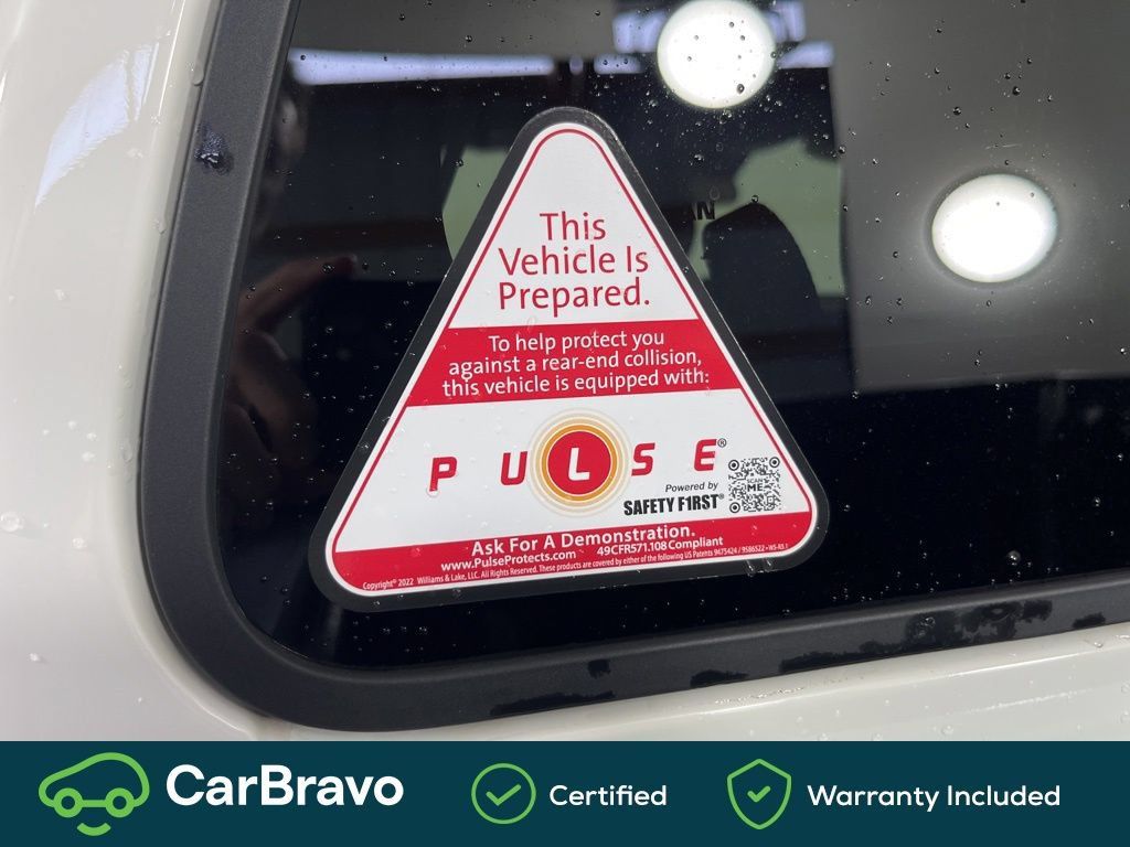 Used 2022 Nissan Frontier PRO-4X AWD/4WD image 12