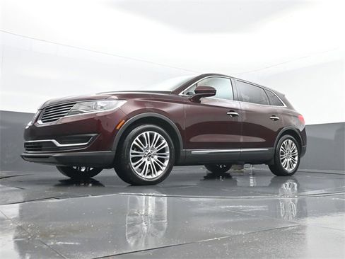 Used 2018 Lincoln MKX Reserve w/ Lincoln MKX Climate Package image 33