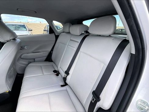 Certified 2024 Hyundai Kona Limited FWD image 15