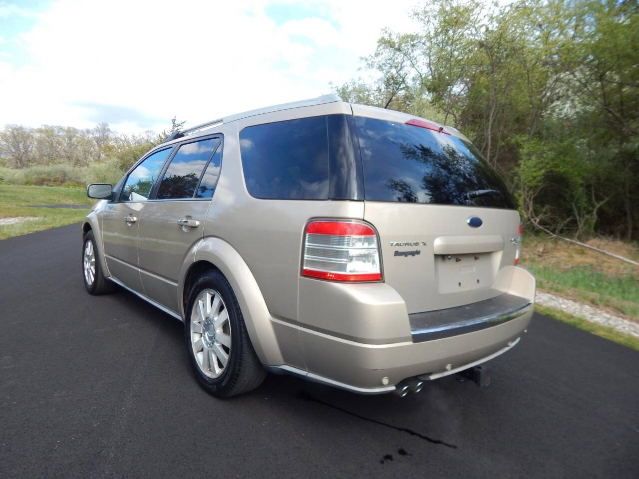 Used 2008 Ford Taurus X Limited AWD/4WD image 3