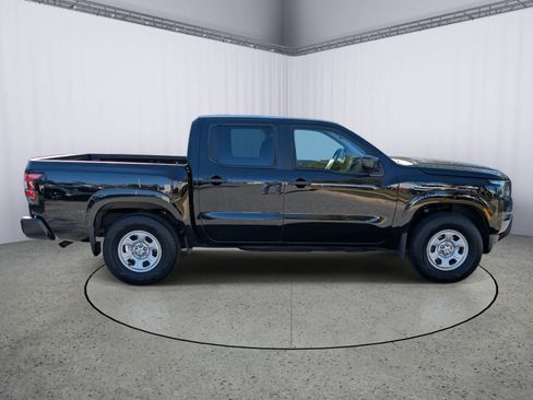 Used 2022 Nissan Frontier S w/ Technology Package image 2