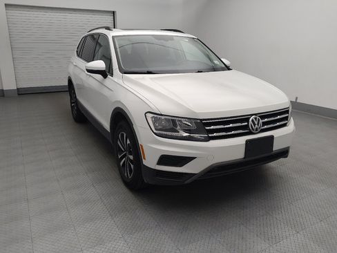 Used 2021 Volkswagen Tiguan SEL FWD image 14