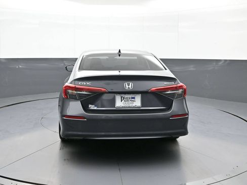 Certified 2024 Honda Civic Touring image 7