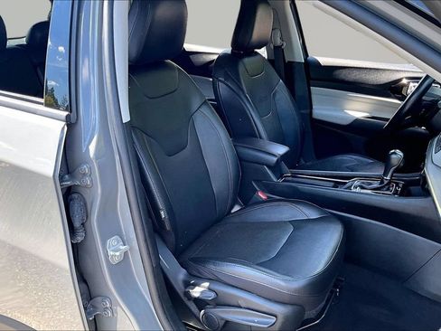 Used 2022 Jeep Compass Limited AWD/4WD image 21