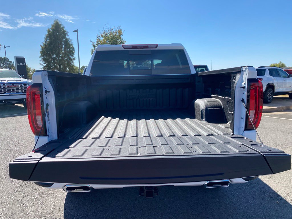 New 2026 GMC Sierra 1500 AT4 w/ AT4 Premium Package AWD/4WD image 10