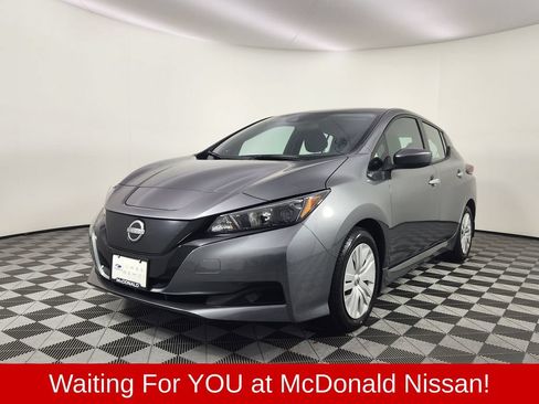 Used 2025 Nissan Leaf S FWD image 1