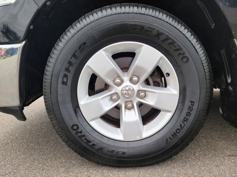 Used 2015 RAM 1500 Classic SLT RWD image 19
