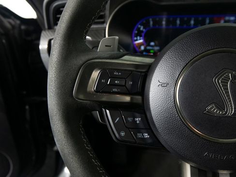Used 2020 Ford Mustang Shelby GT500 w/ Technology Package RWD image 20