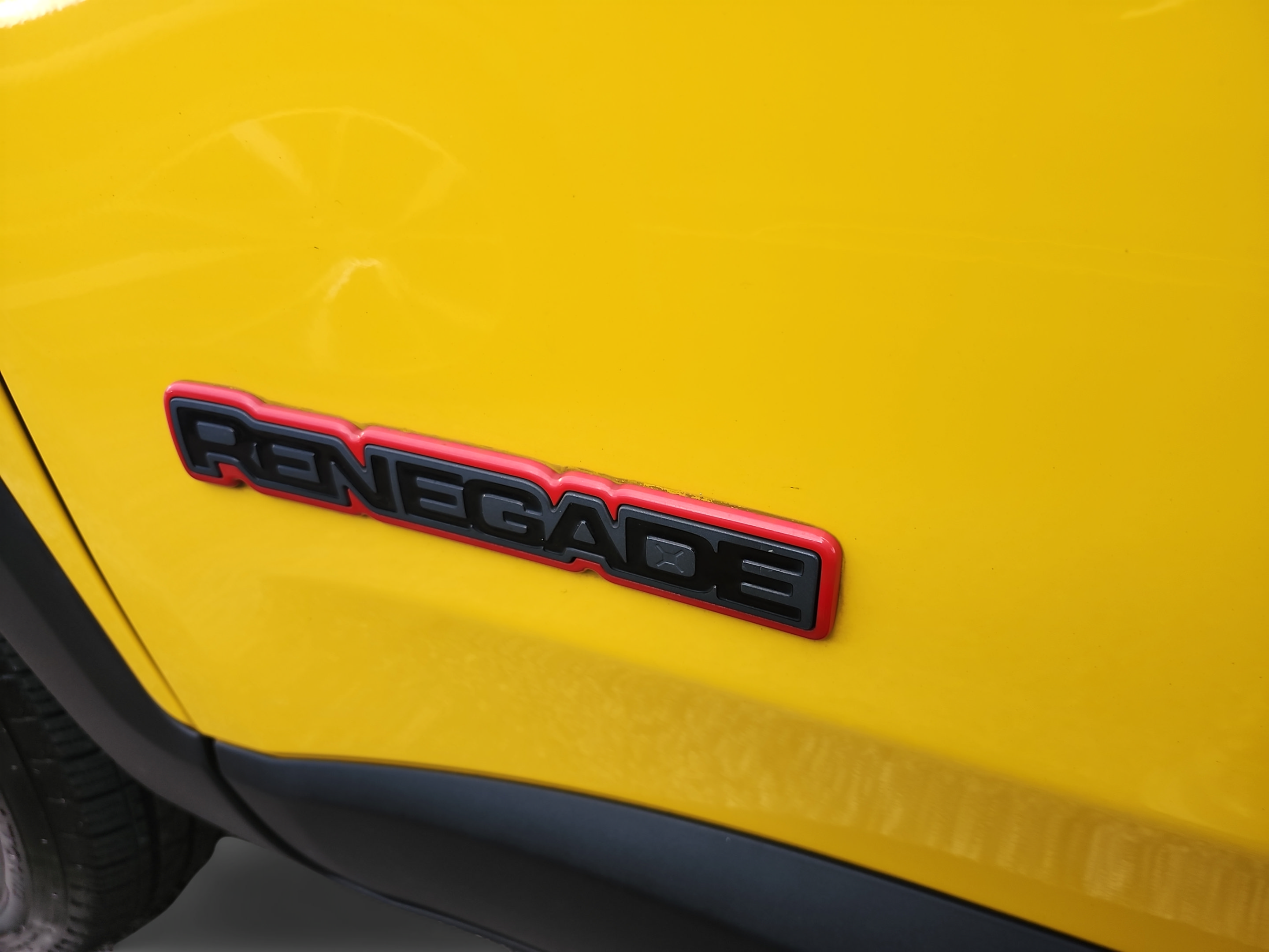 Used 2017 Jeep Renegade Trailhawk AWD/4WD image 30