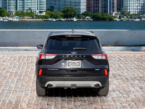 Used 2020 Ford Escape Titanium w/ Titanium Premium Package 2.0 image 6