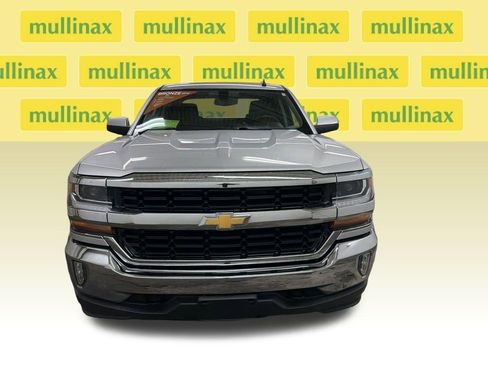 Used 2017 Chevrolet Silverado 1500 LT w/ LT Eassist Package AWD/4WD image 13