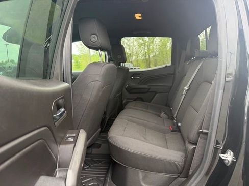 Used 2024 GMC Canyon Elevation w/ Convenience Package AWD/4WD image 17