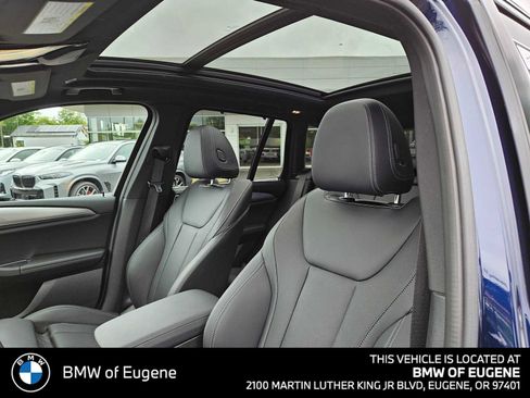 Used 2024 BMW X3 xDrive30i w/ Premium Package AWD/4WD image 25